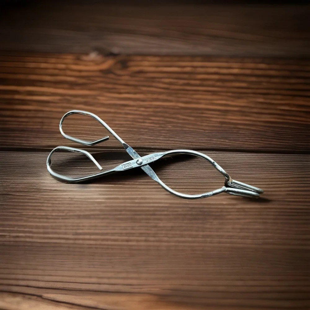 Vintage Ekco USA Metal Tongs‎ 8